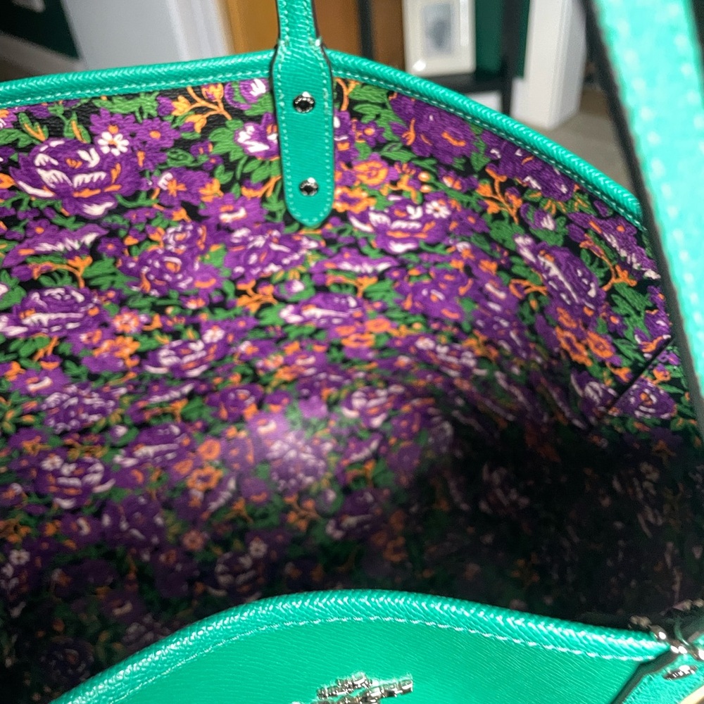 Coach Floral City Tote Bag - Green and Purple- reversible - Picture 4 of 9